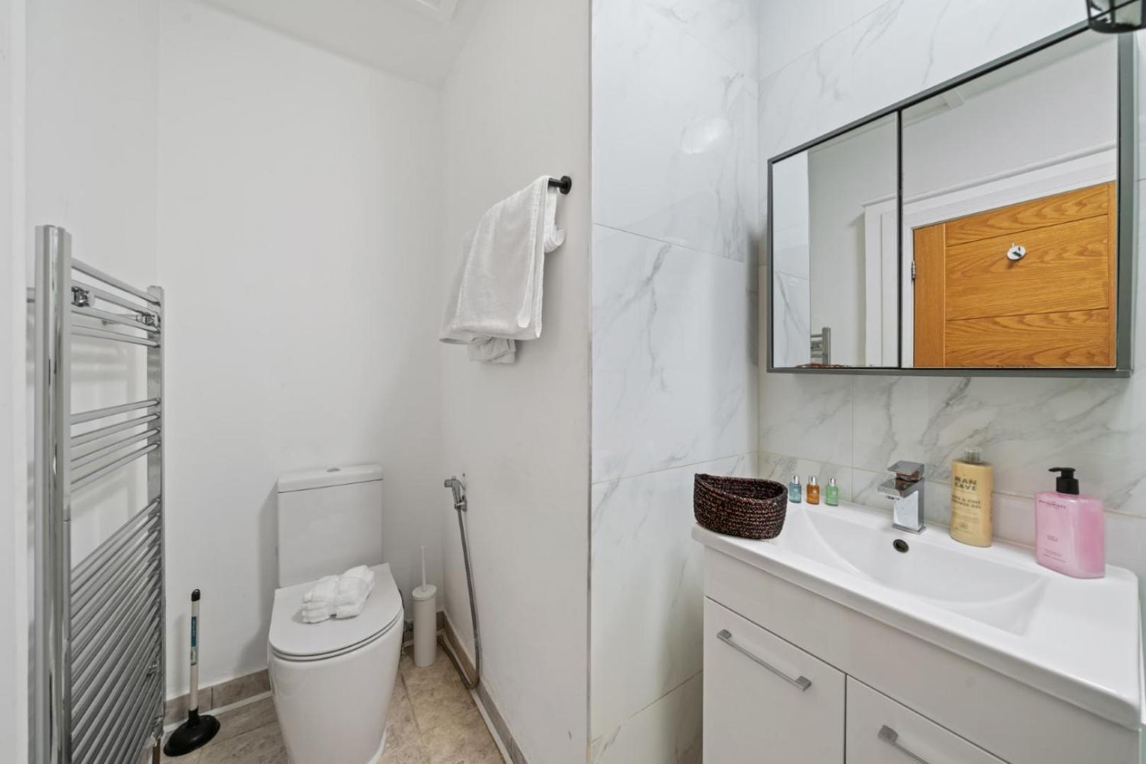 לונדון Spacious Studio Apartment On Oxford Street 9Gc מראה חיצוני תמונה
