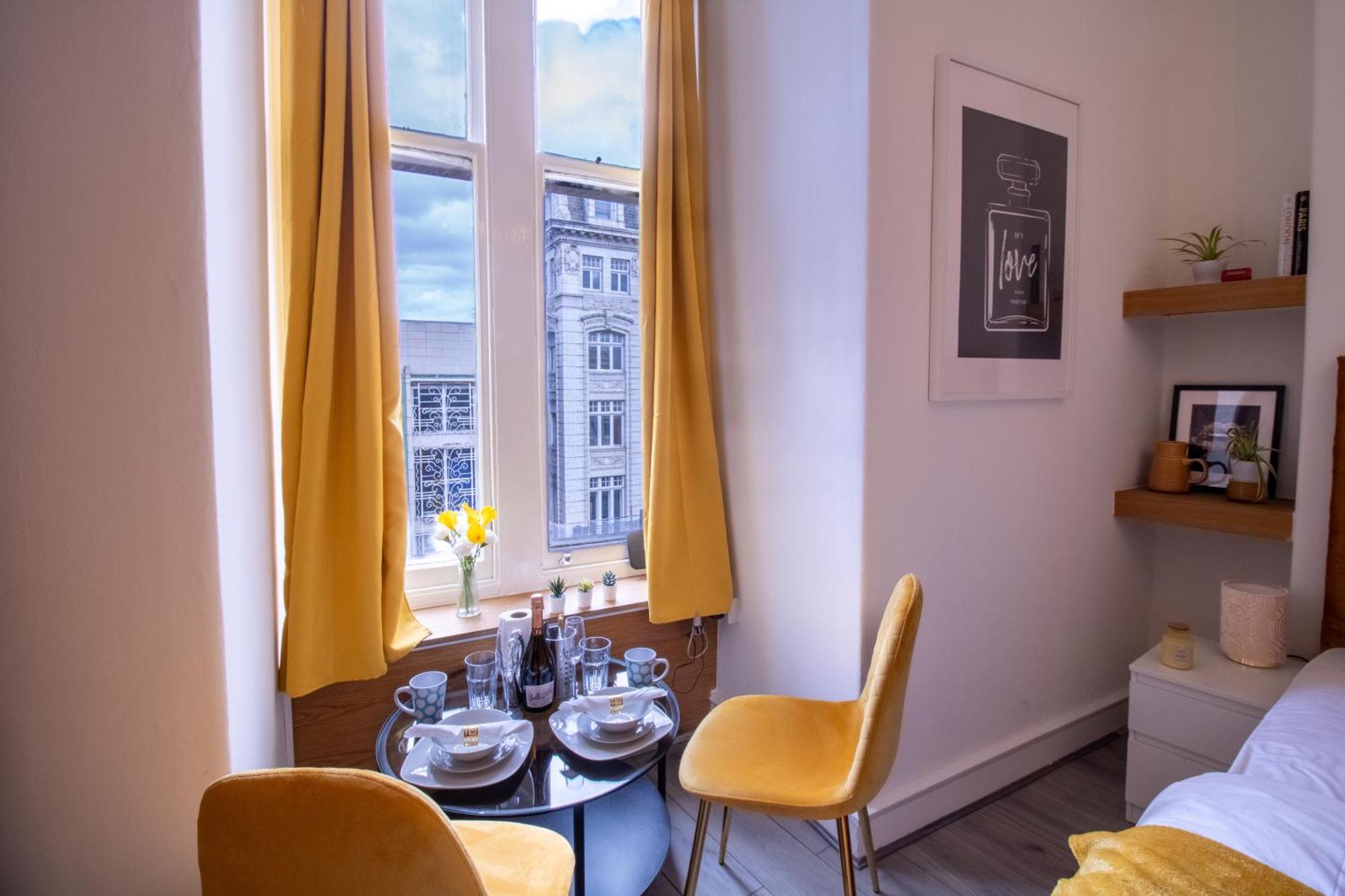 לונדון Spacious Studio Apartment On Oxford Street 9Gc מראה חיצוני תמונה